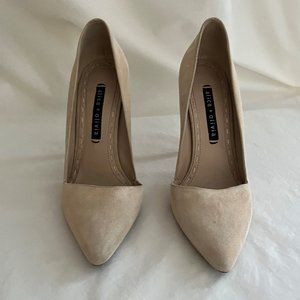 Alice + Olivia Beige Suede Heels Shoes Euro 38 US 7.5